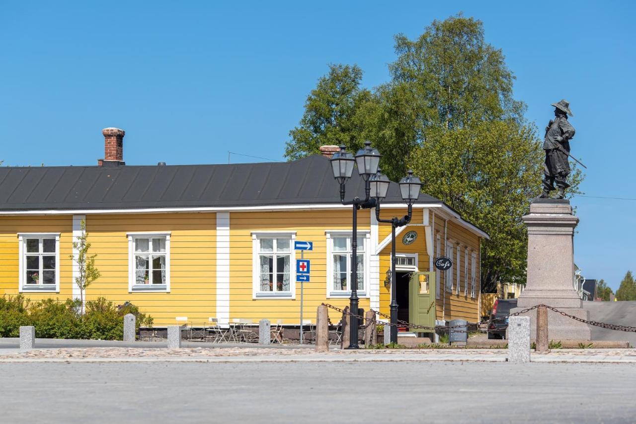 Langin Kauppahuone Hotel Raahe Bagian luar foto