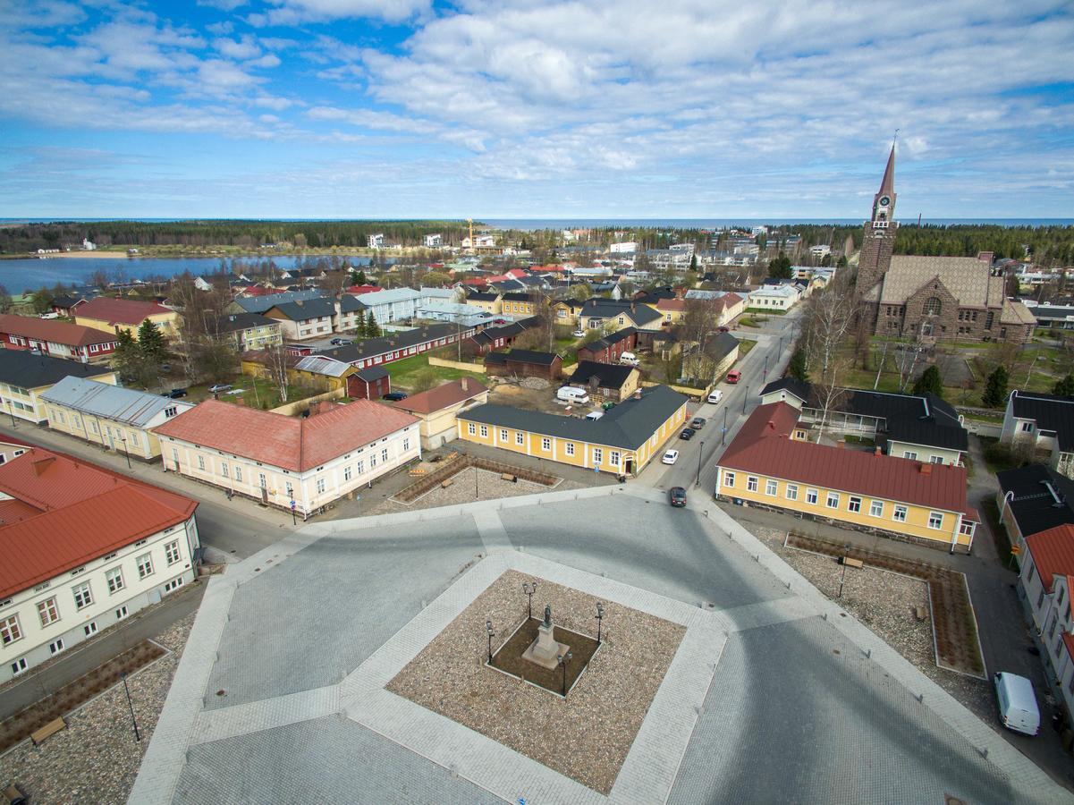 Langin Kauppahuone Hotel Raahe Bagian luar foto