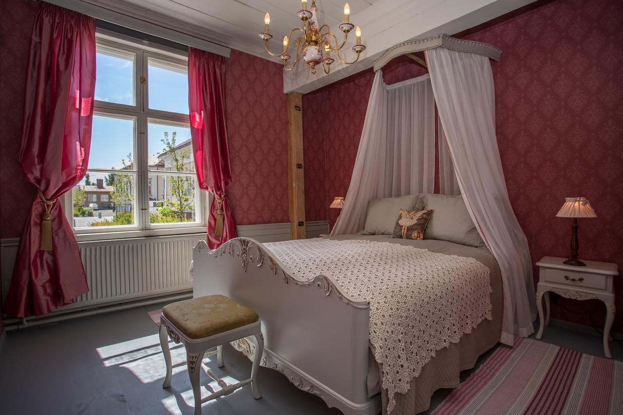 Langin Kauppahuone Hotel Raahe Bagian luar foto