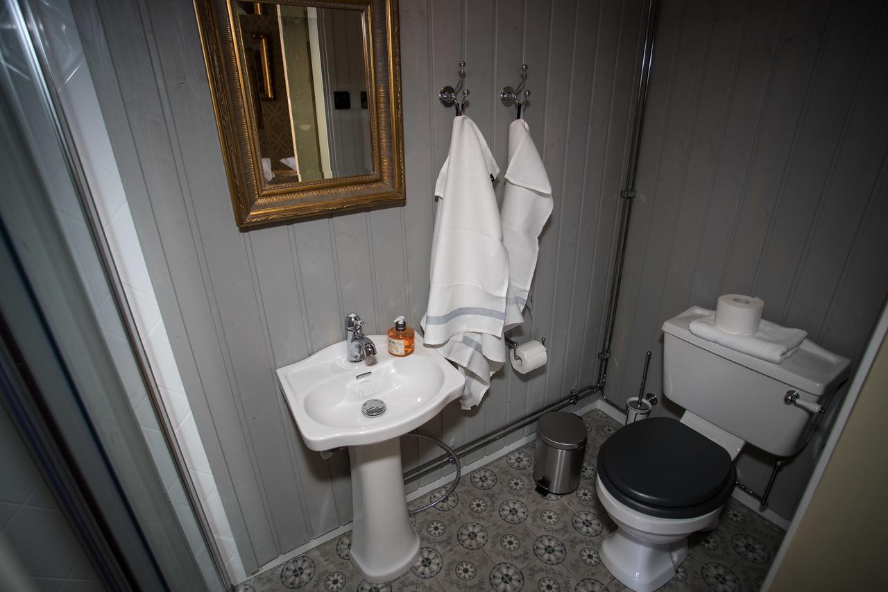 Langin Kauppahuone Hotel Raahe Ruang foto