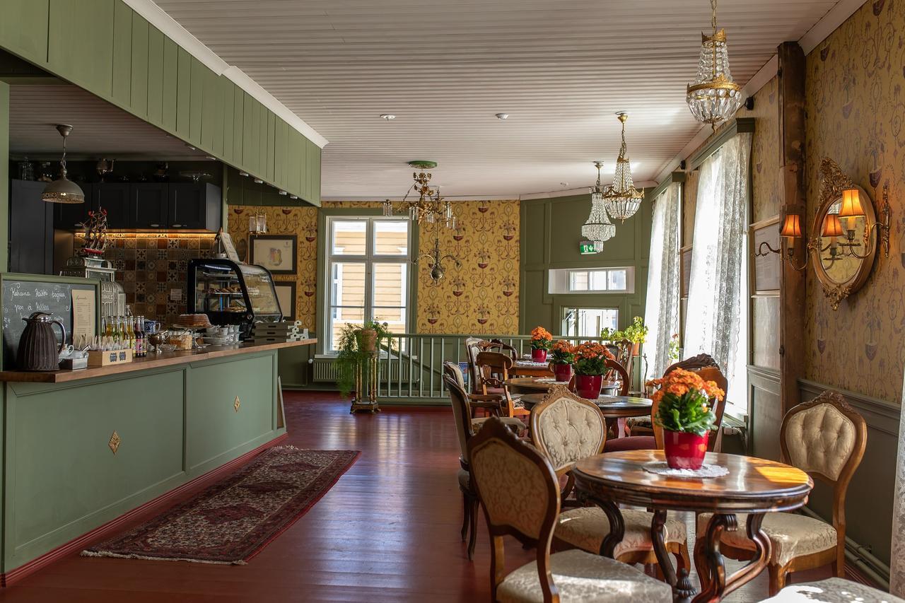 Langin Kauppahuone Hotel Raahe Bagian luar foto