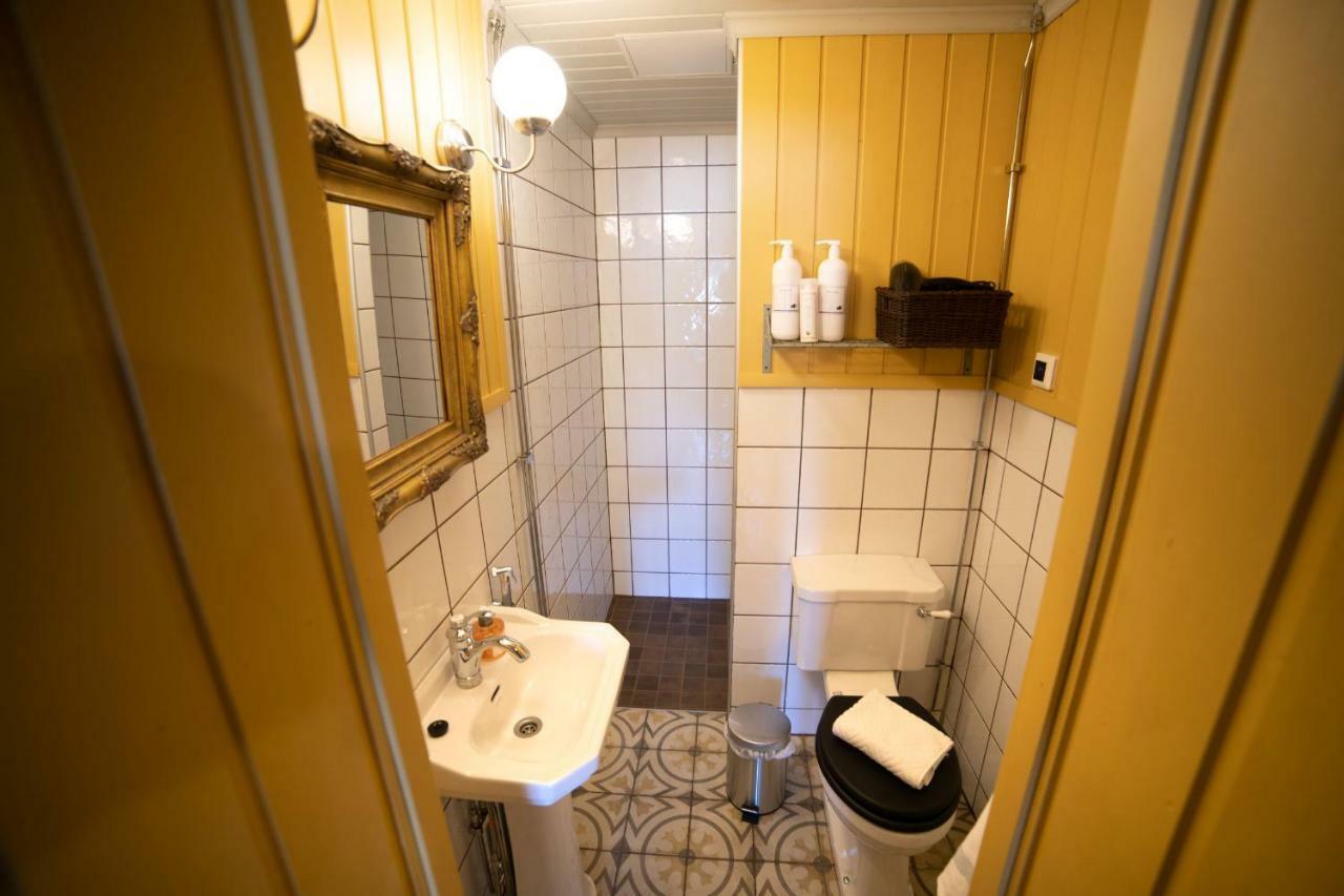 Langin Kauppahuone Hotel Raahe Bagian luar foto